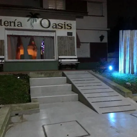 Hotel Oasis-3